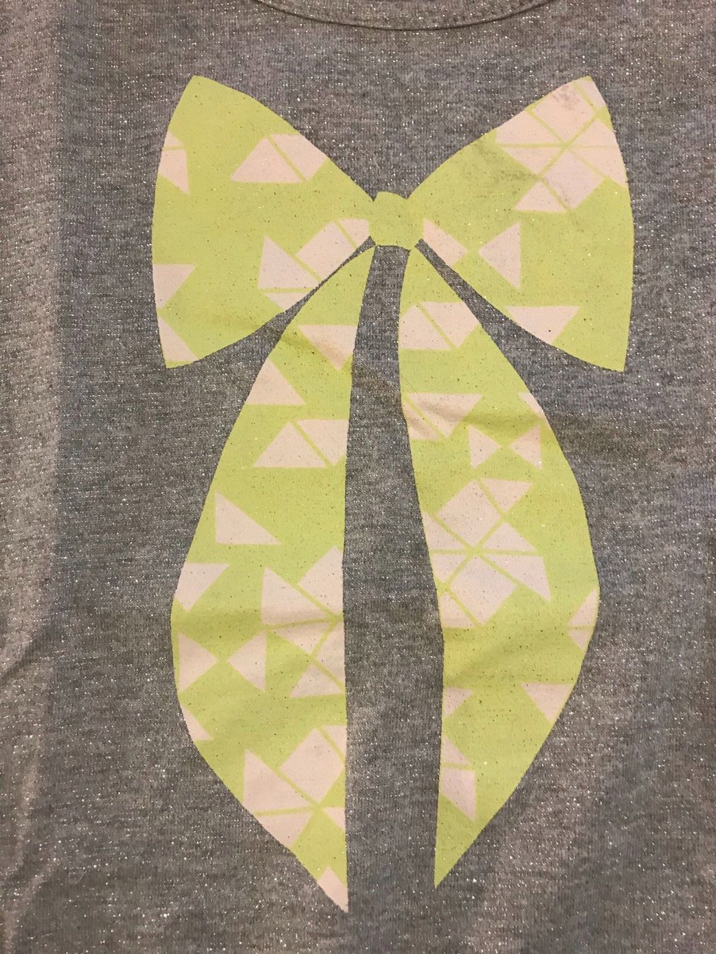 Billieblush Blusen, T-Shirts & Tops: T Shirt der Marke Billieblush – Gebraucht aus Spiez von HomeShoppingSpiez 1