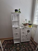 Regal mit Schubladen und Kommode 