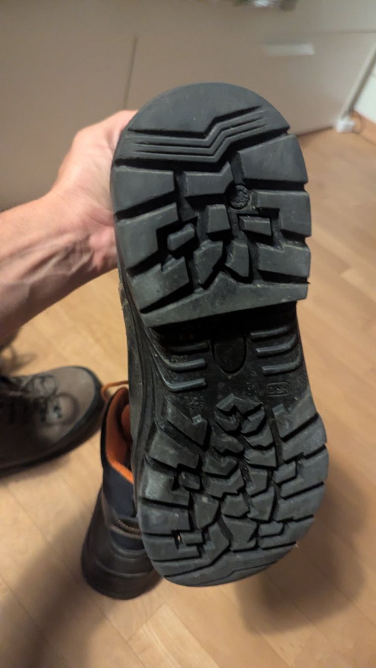 Scarpe da uomo: Bormio Sicherheitsschuh 43 – Usato da Kilchberg ZH venduto da magictobi 3