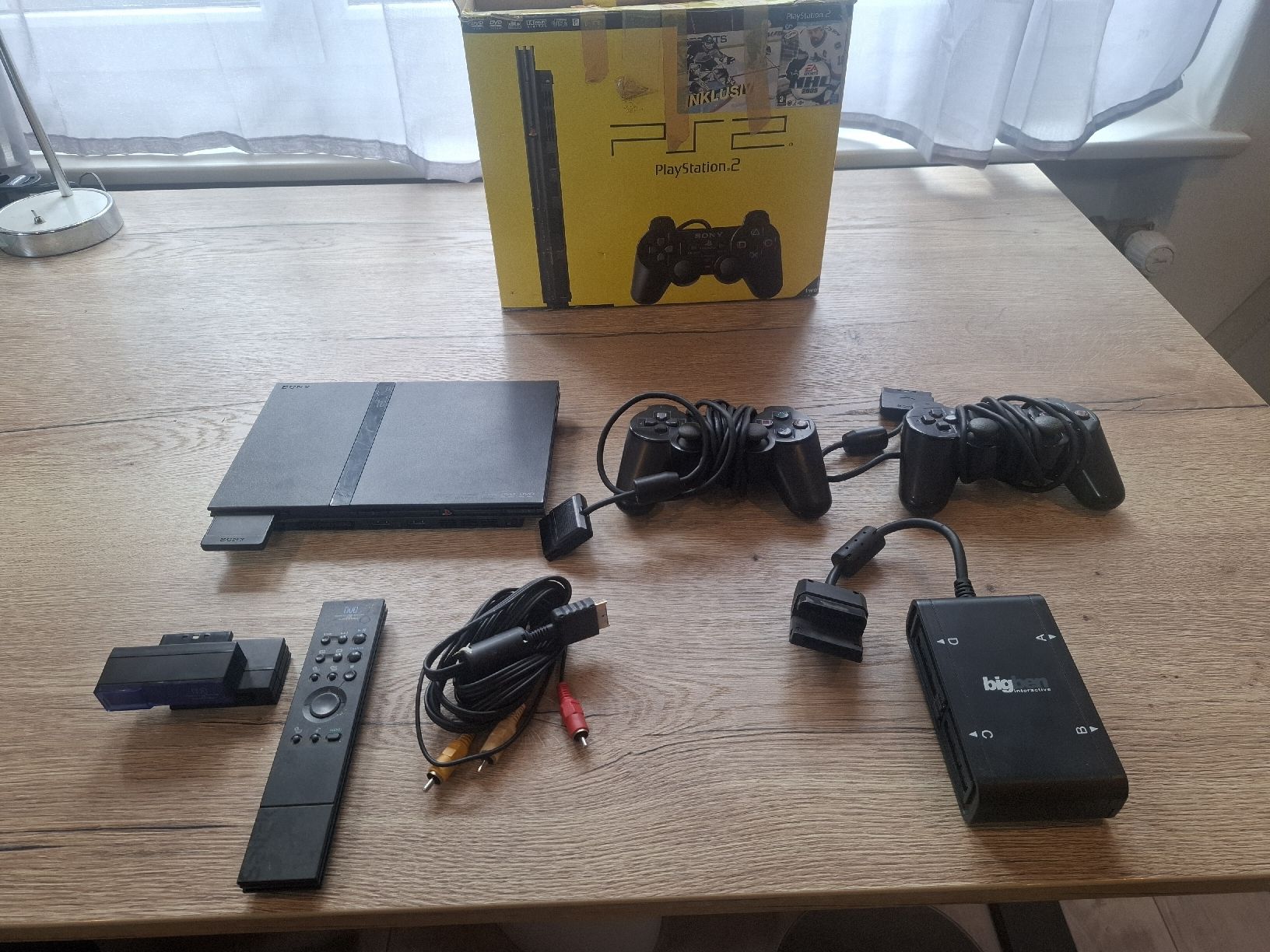 Sony Console: Spielkonsole Sony PlayStation 2  mit 2 Controller – Usato da Subingen venduto da gerber22
