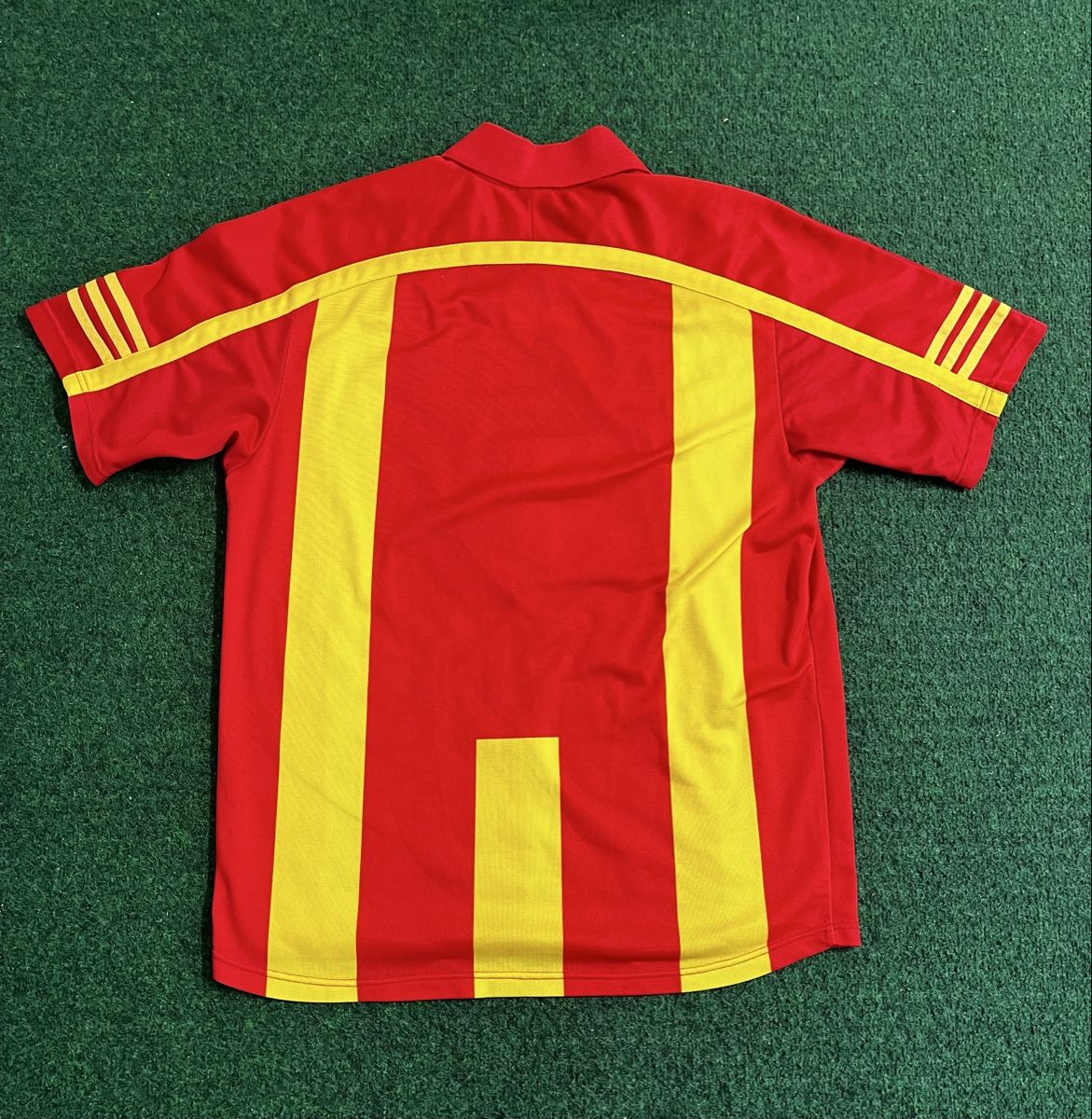 Adidas Canottiere & Pantaloni: Galatasaray 01/02 Prototype Trikot – Usato da Mellingen venduto da galatasarayshirts 1