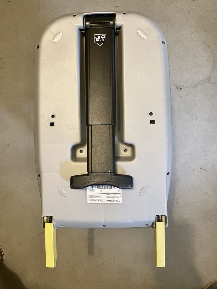 Peg Perego Seggiolini per auto: Base Peg Perego Isofix 0+1 – Usato da Zürich venduto da Chnaett 1