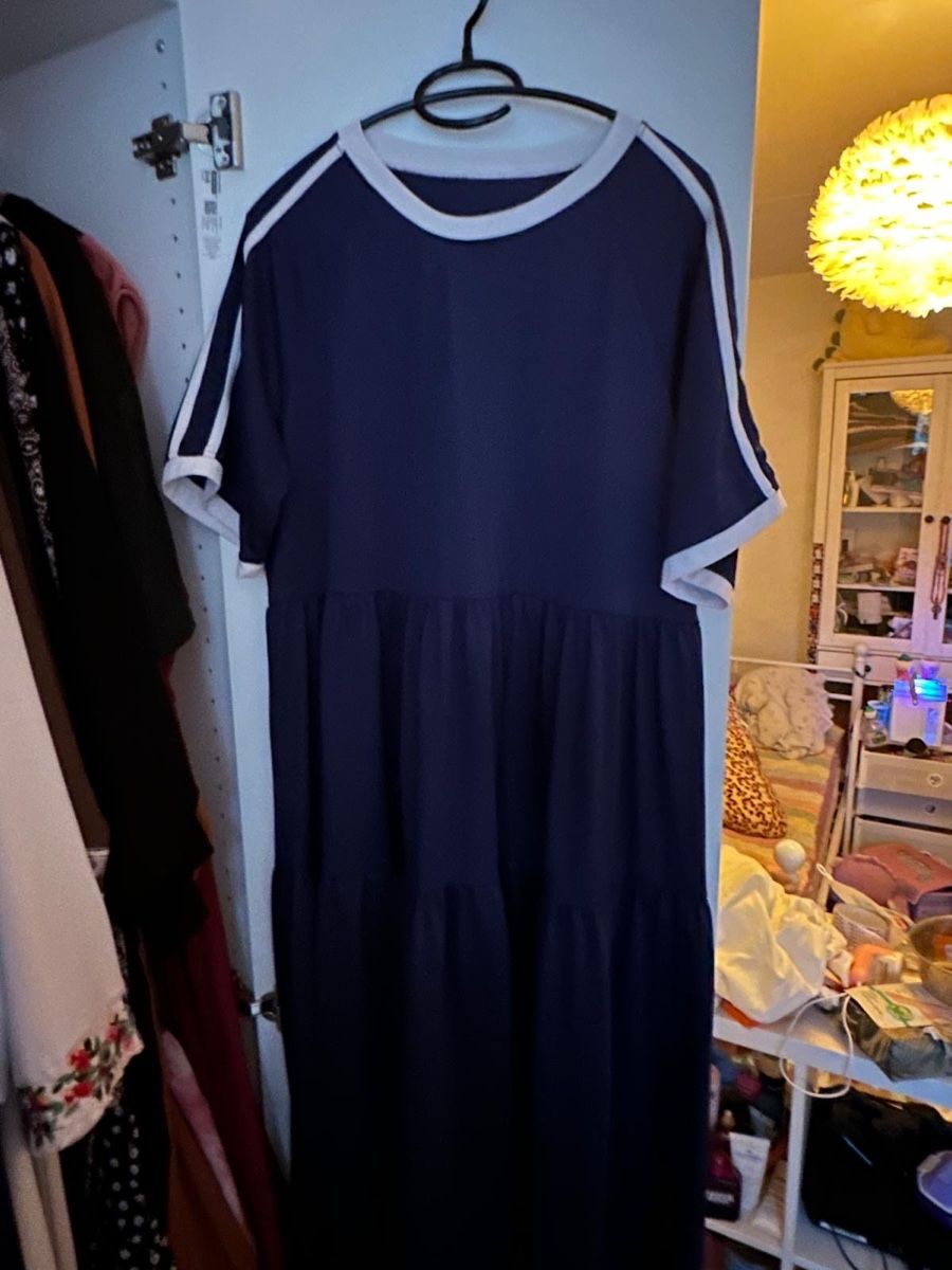 Lots de vêtements: Kleidung – Neuf (Voir description) à Horgen par emi_9dyh 3