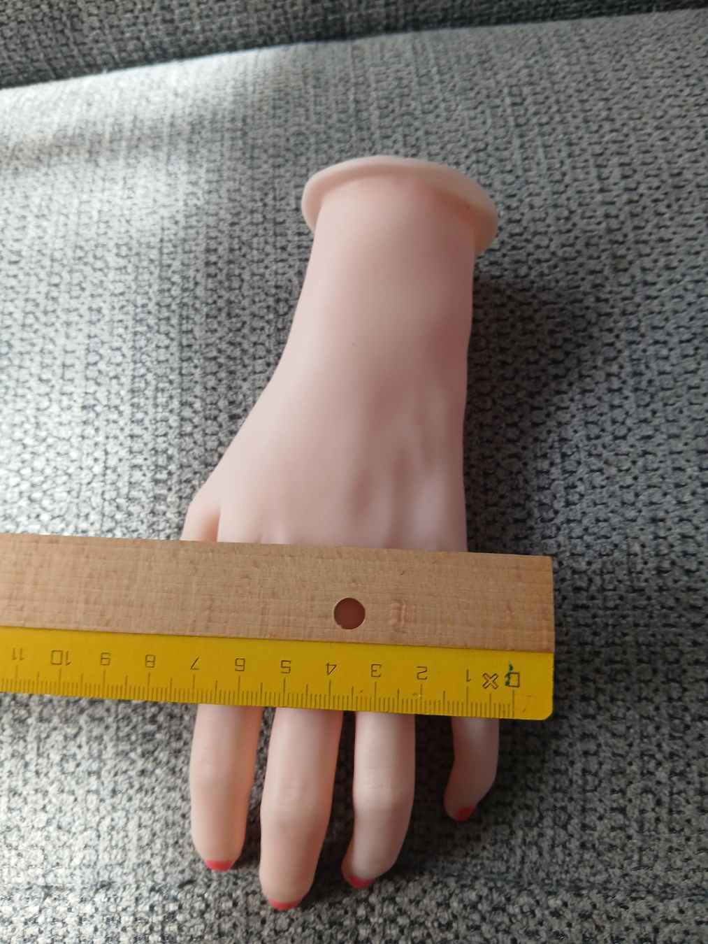 Alle Dekorationen: Plastik hand – Neu (gemäss Beschreibung) aus Niederönz von jes_9vs5 7