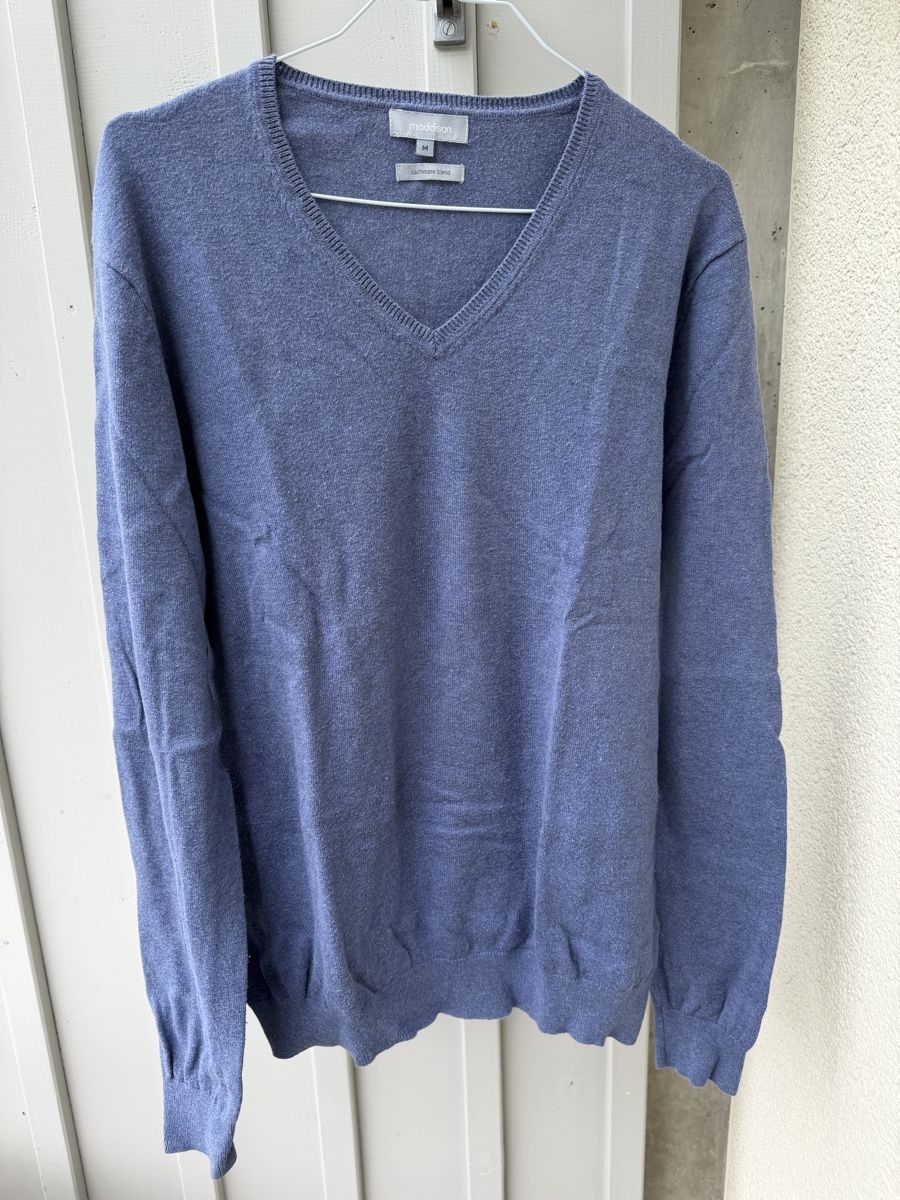 Maglioni & Felpe: Madison Herrenpullover, Grösse M, Cashmere Blend, hellblau – Usato da Schattdorf venduto da lestage