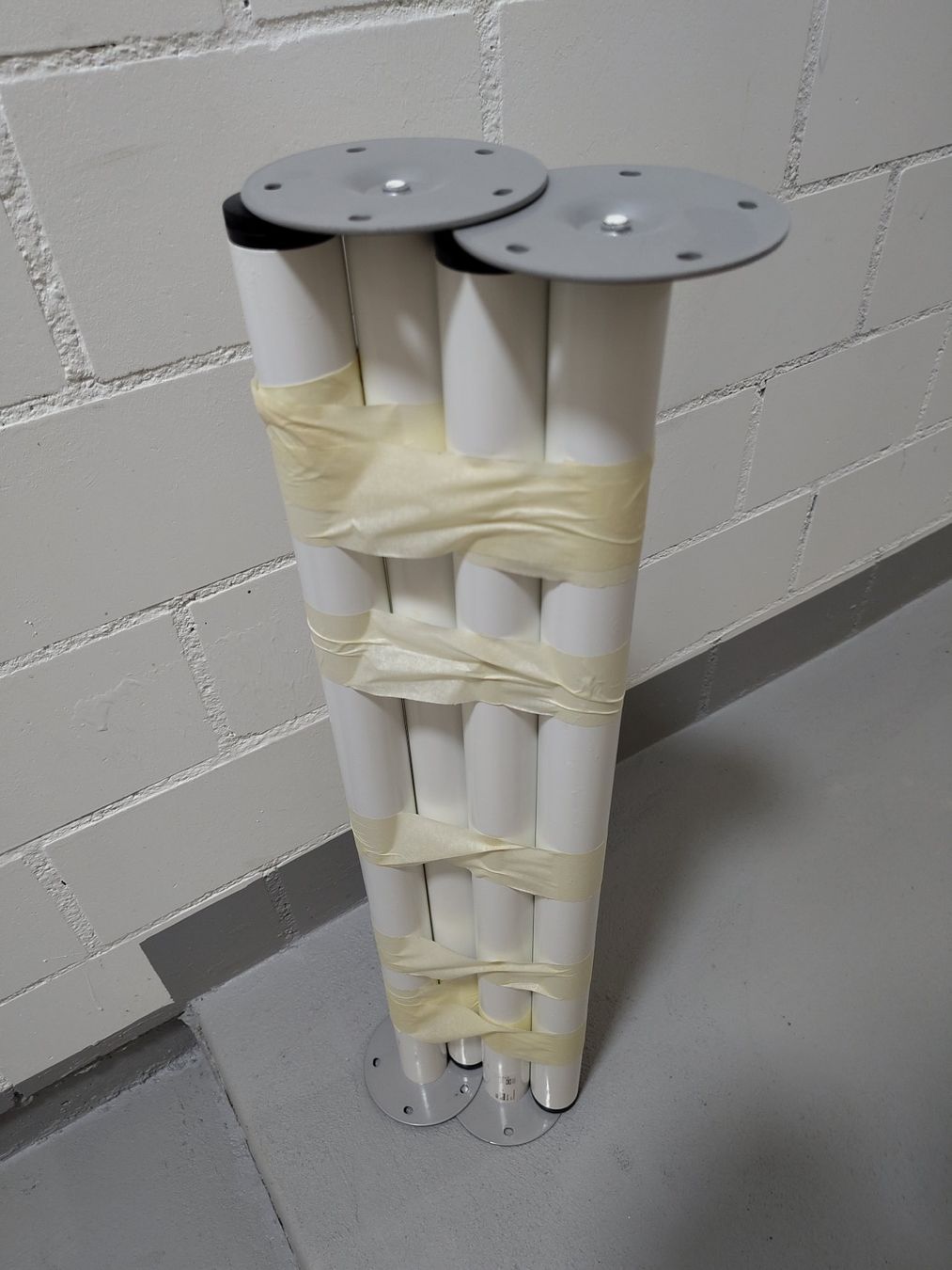 Ikea Altri mobili: Tischebeine IKEA ADILS 4 Stk – Usato da Zürich venduto da ego_t6ld
