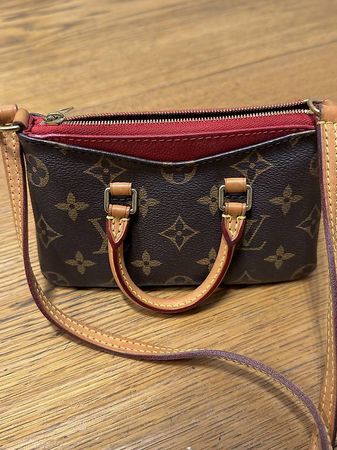 Borsa LV