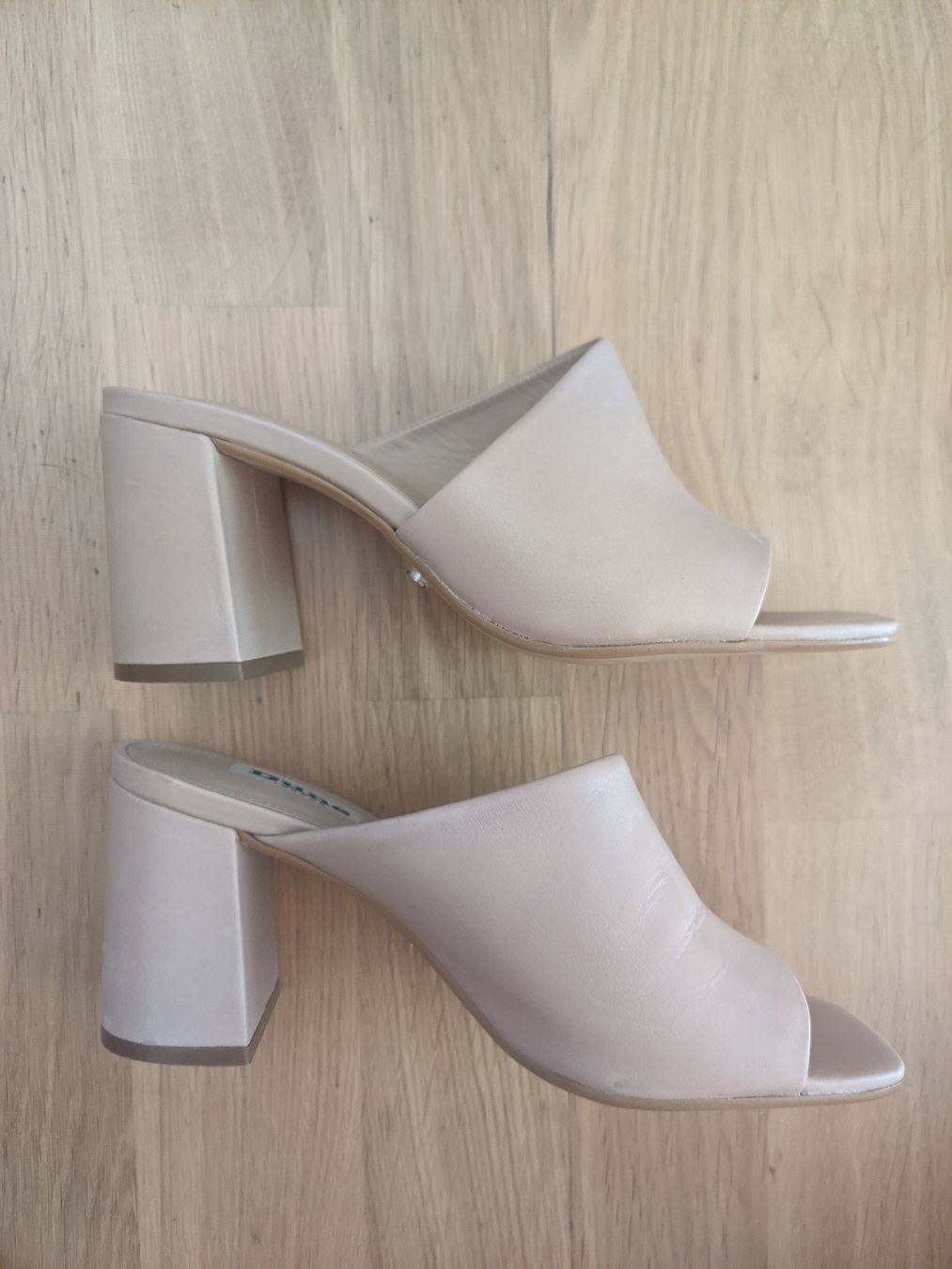 Damenschuhe: Pantoletten von Dune, puderrosa, Gr. 37 – Neu (gemäss Beschreibung) aus Langendorf von KleeneFlaume 2