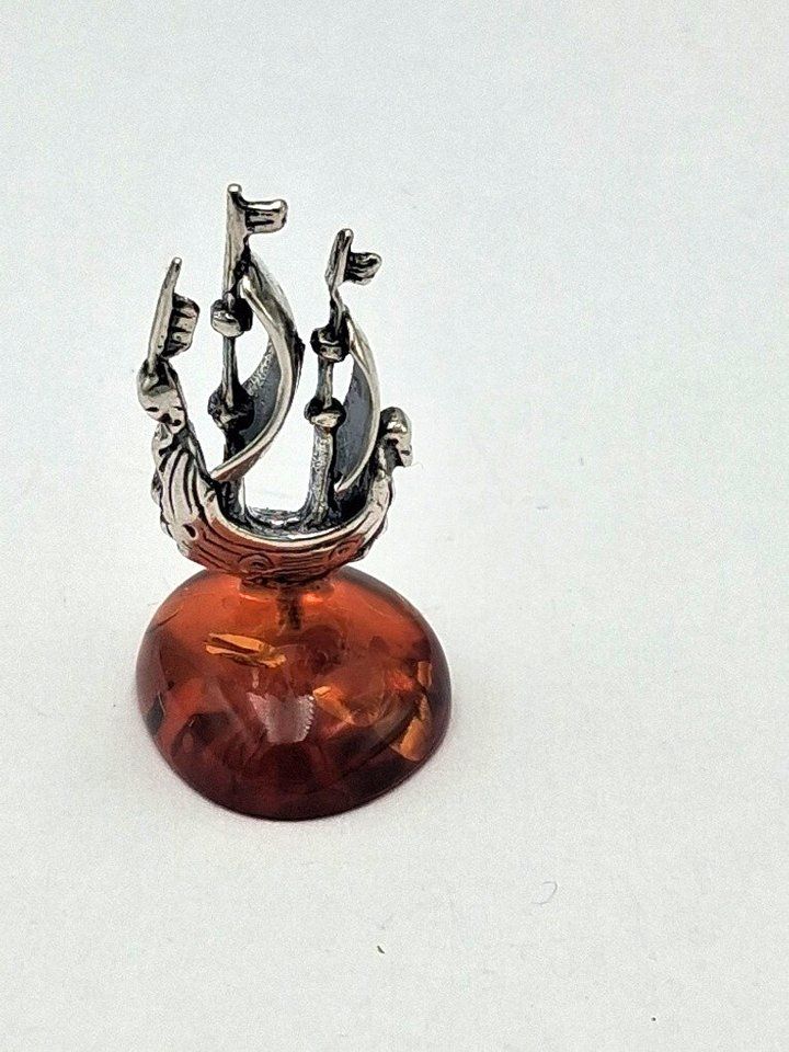 Statuette: Silber Schiff mit Bernsteinsockel Vitrinenobjekt Bernstein – Nuovo e nell'imballaggio originale da Heiligkreuzsteinach venduto da schmucktime 8