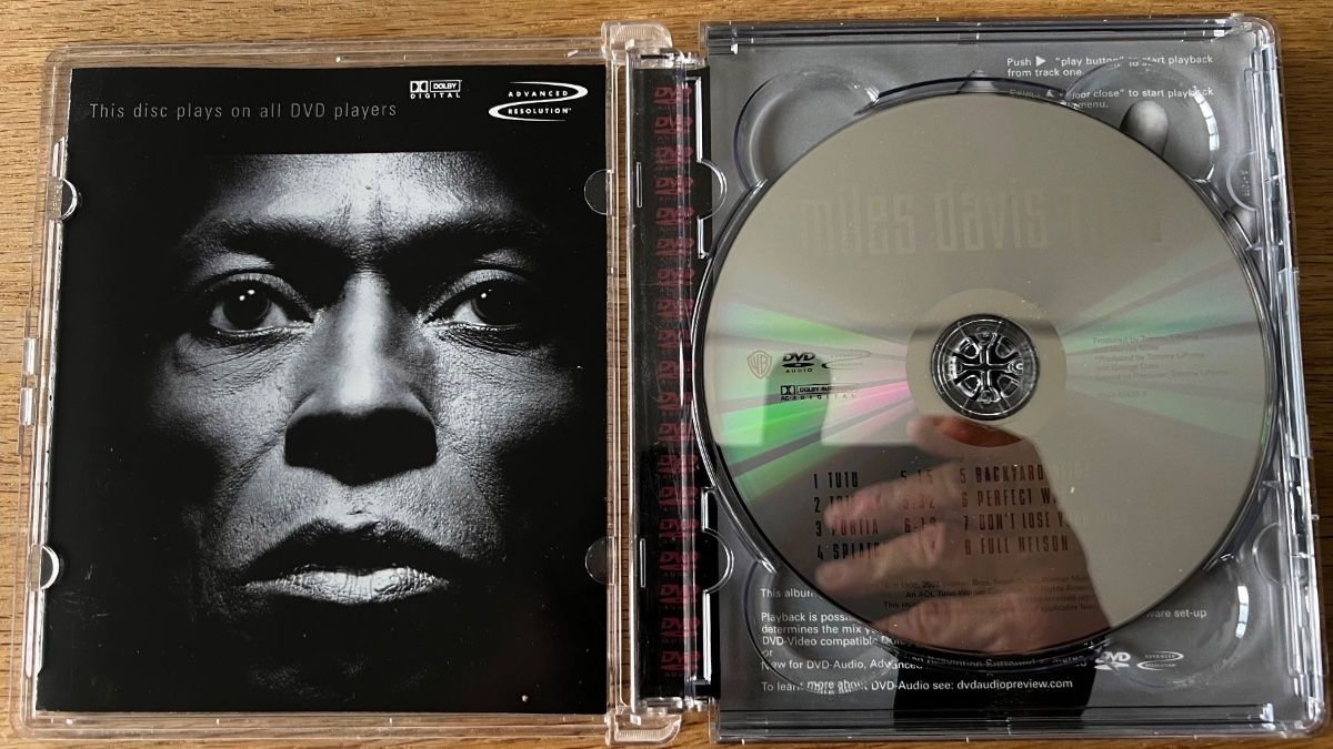 Tutti i DVDs: Miles Davis - Tutu / DVD - 1. D-Press. 2002 – Usato da Gais venduto da soundcave57 2