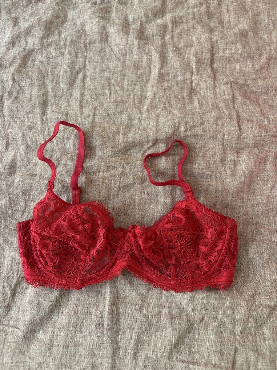 Triumph Altra biancheria intima: Soutien-gorge rouge Triumph 80C – Usato da Vésenaz venduto da ilomd