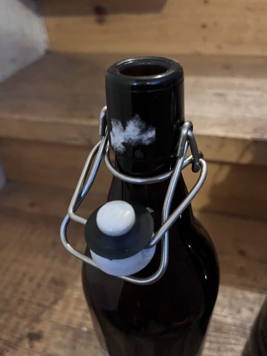 Gläser, Krüge & Flaschen: 3 Bierflaschen (1/2/3 ltr.) – Gebraucht aus Hitzkirch von griesis129 3