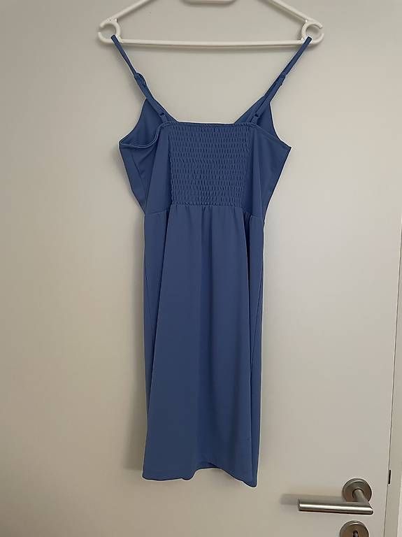 H&M Vestiti & Gonne: Blaues Kleid gr xs von HM – Usato da Uetikon am See venduto da CarlosN01 1