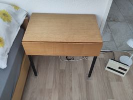 Victoria Möbel Nachttisch 60er Jahre
