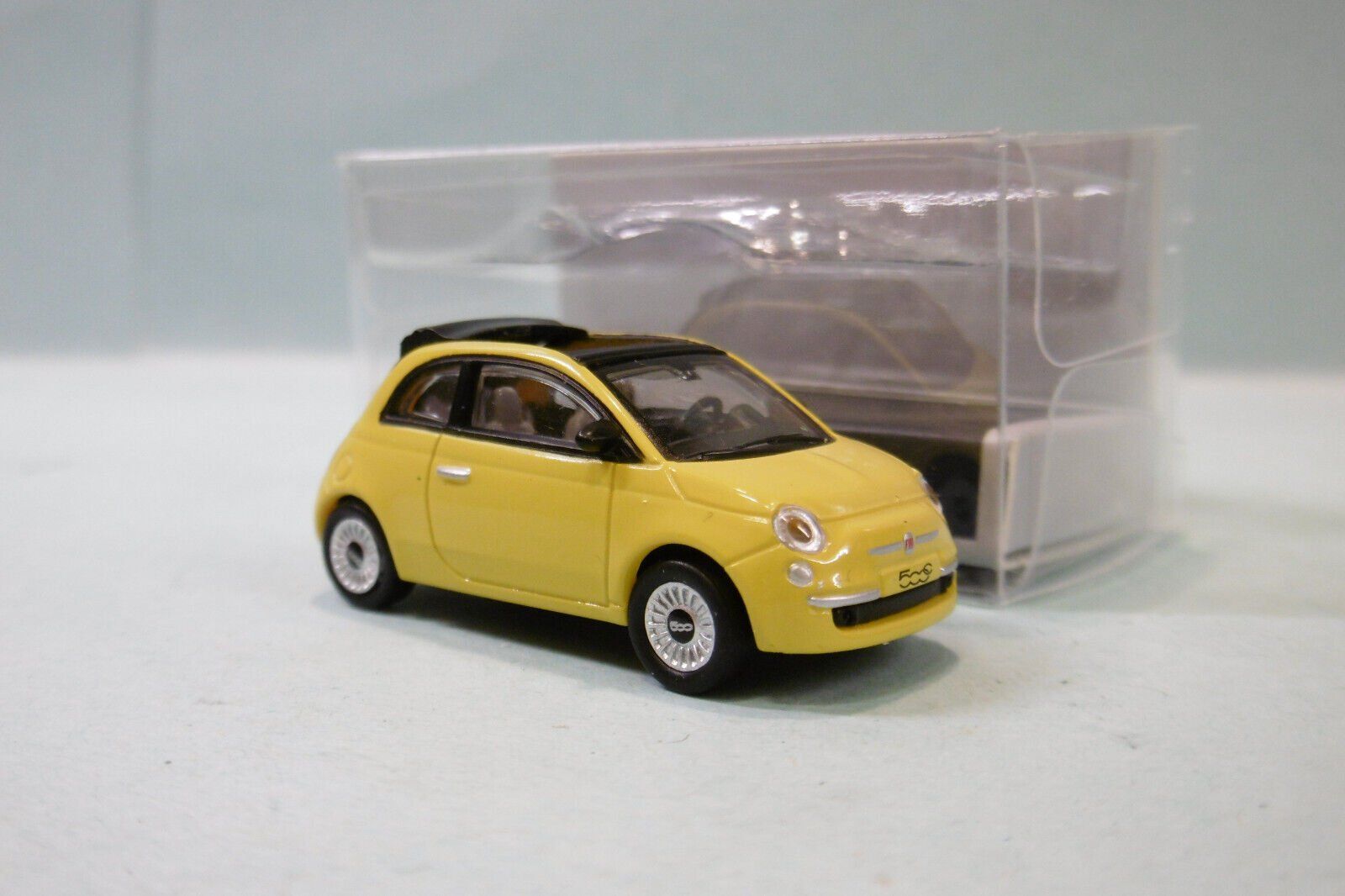 Modellini di ferrovie: FIAT 500C - HO – Nuovo e nell'imballaggio originale da Morges venduto da iljamuromez