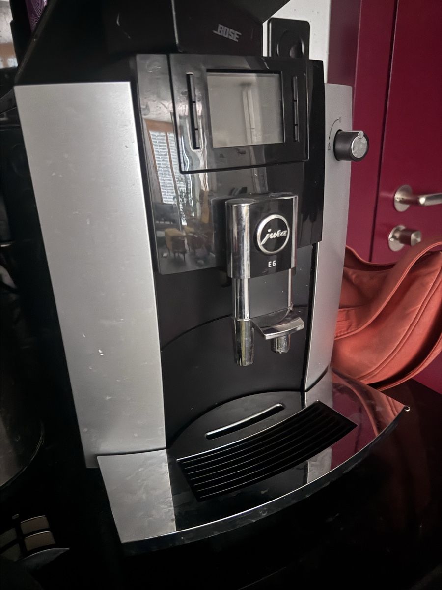Jura Macchine per caffè & Macchine per espresso: Jura e6 coffee machine – Usato da Zürich venduto da ivn_pr75 1