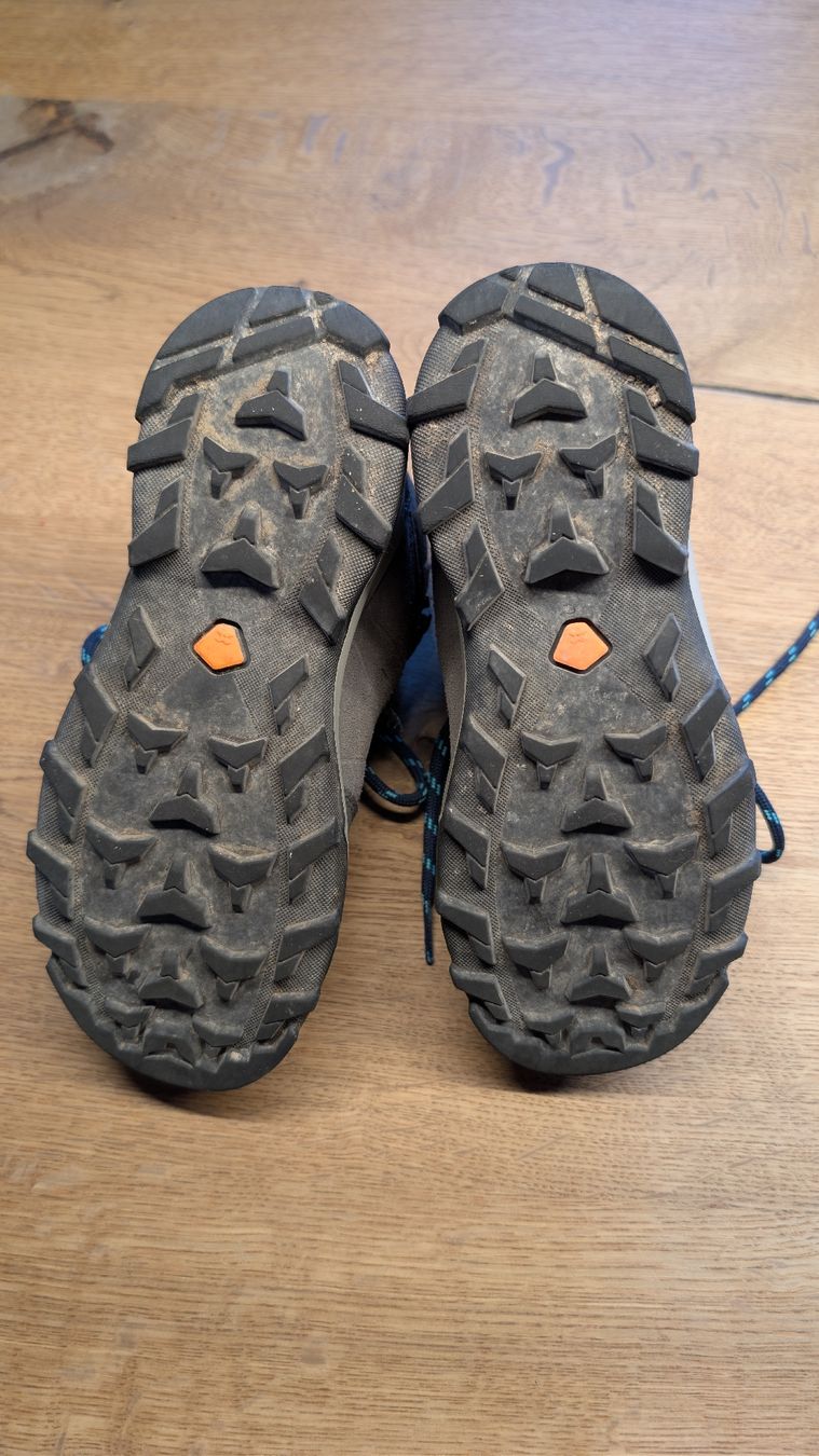 Scarpe per ragazzi: Wanderschuhe Kinder Grösse 32  – Usato da Hüttlingen venduto da Remalimo 2