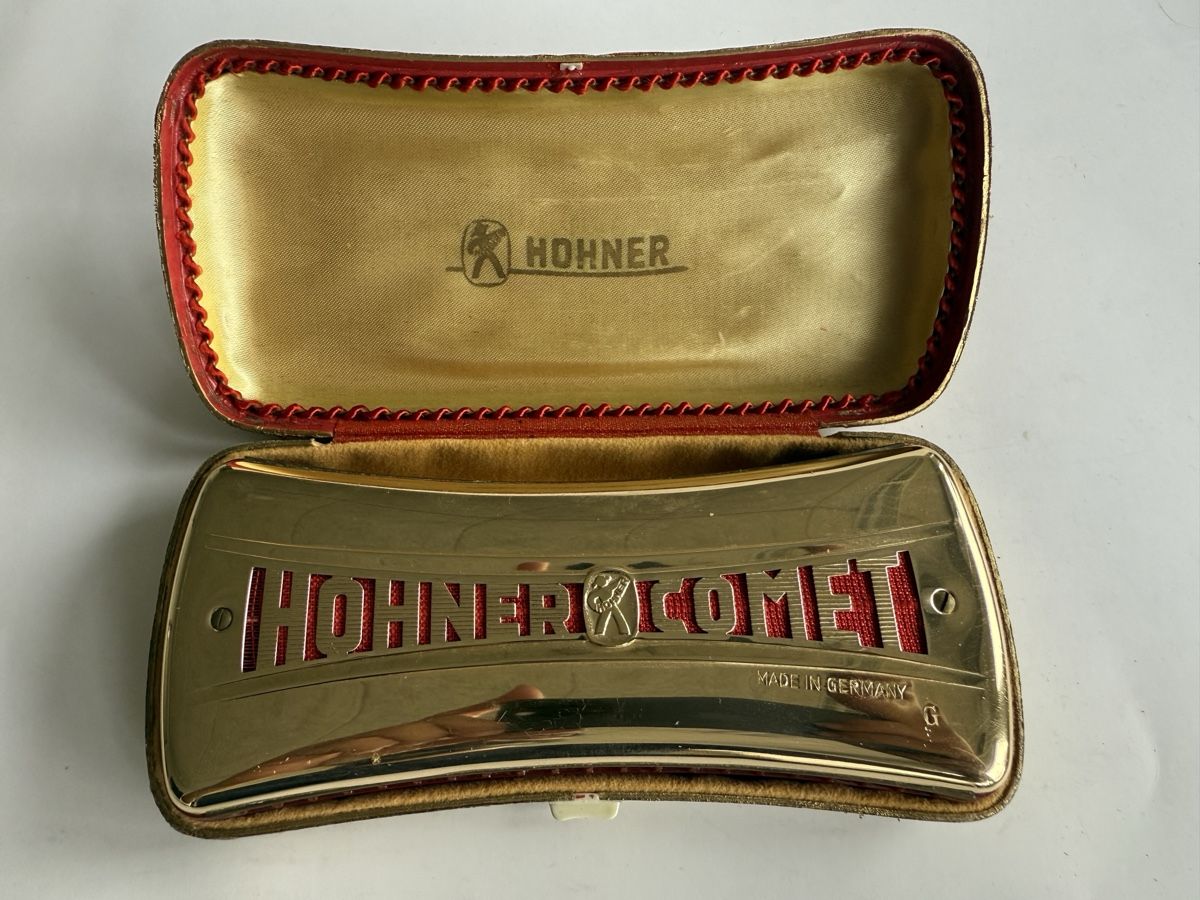 Hohner Strumenti musicali: Hohner Comet Mundharmonika golden mit Etui – Usato da Zürich venduto da Geniuss