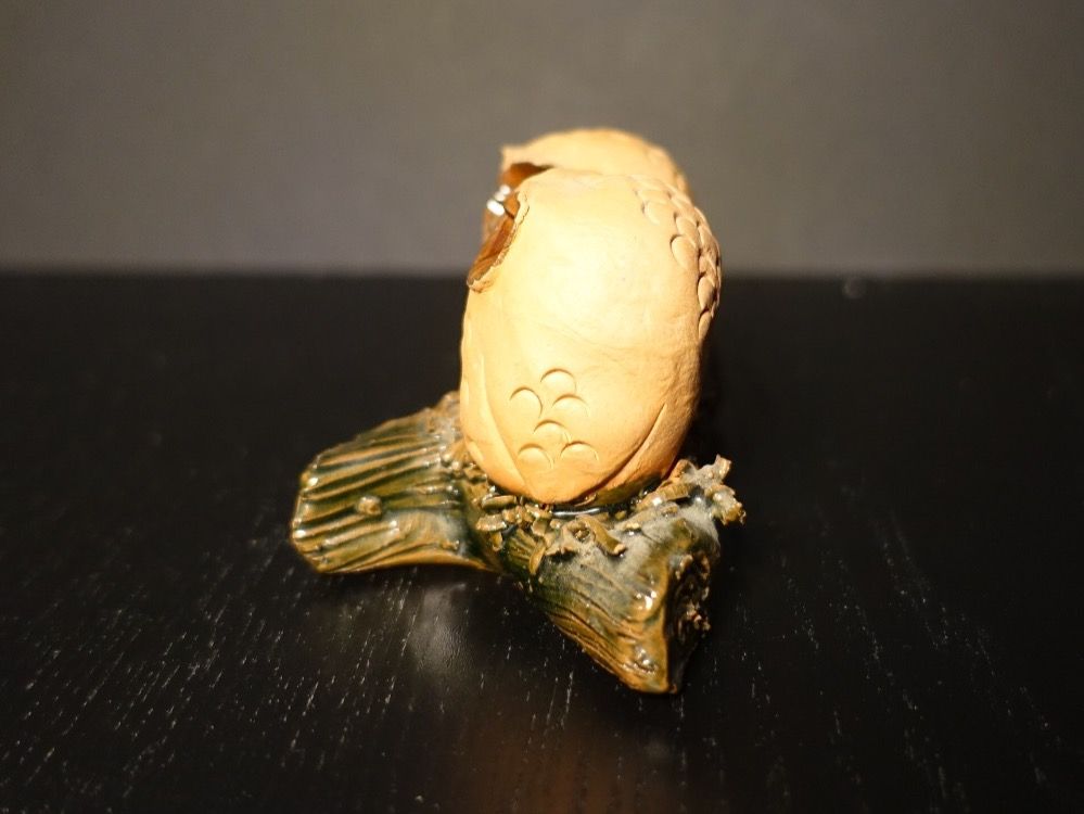 Statuette: Eule / Eulen auf einem Ast, aus Terrakotta – Usato da Russikon venduto da Eulenfeder 4