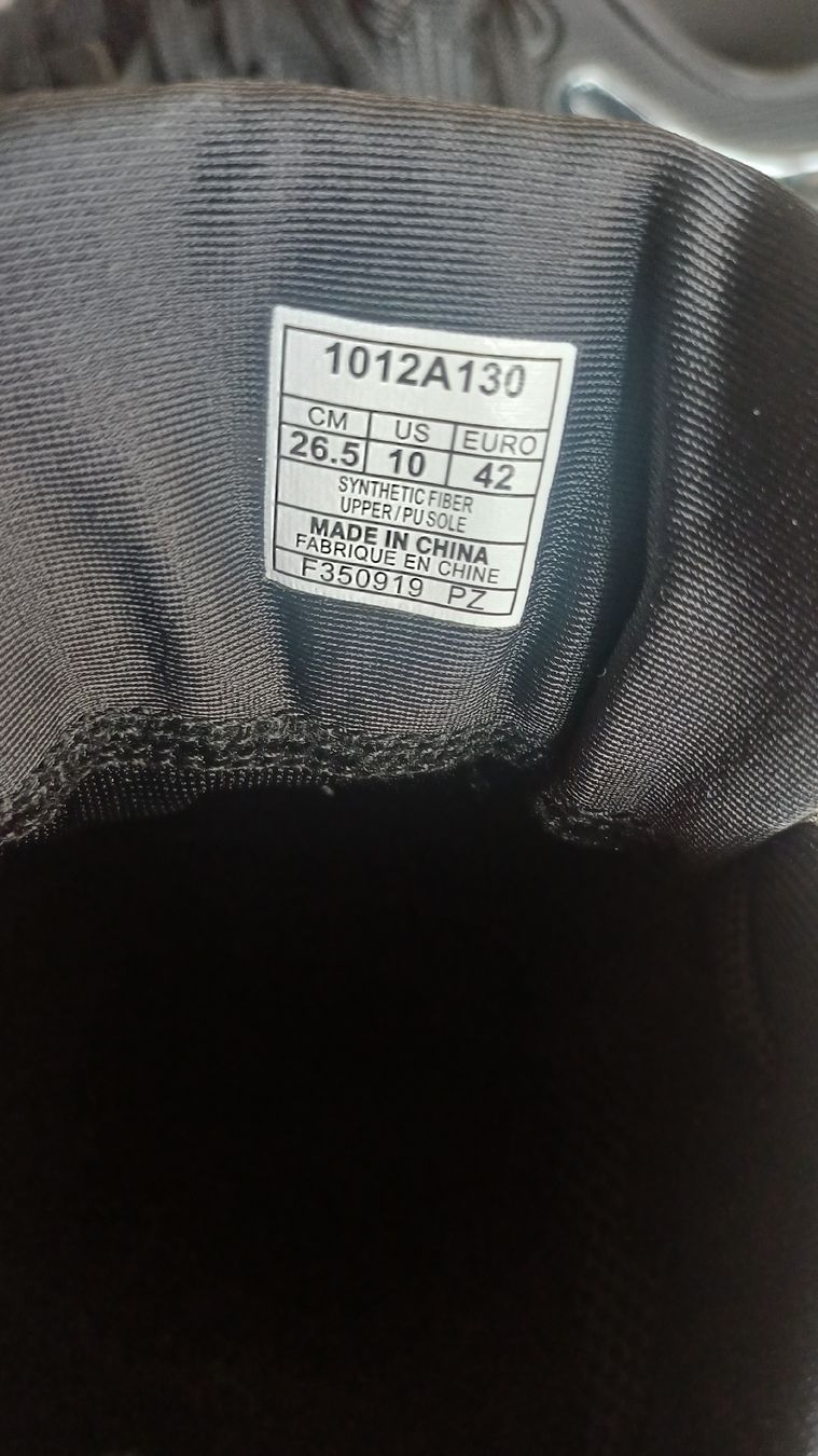Scarpe da uomo: ASICS  Metaride Neutralschuh Schwarz Gr.42 – Usato da Thun venduto da Pokemonomania 3