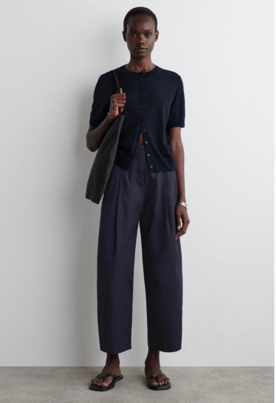 Cos Pantalons: Cos Barrel pants – D'occasion à Bern par marinouzien