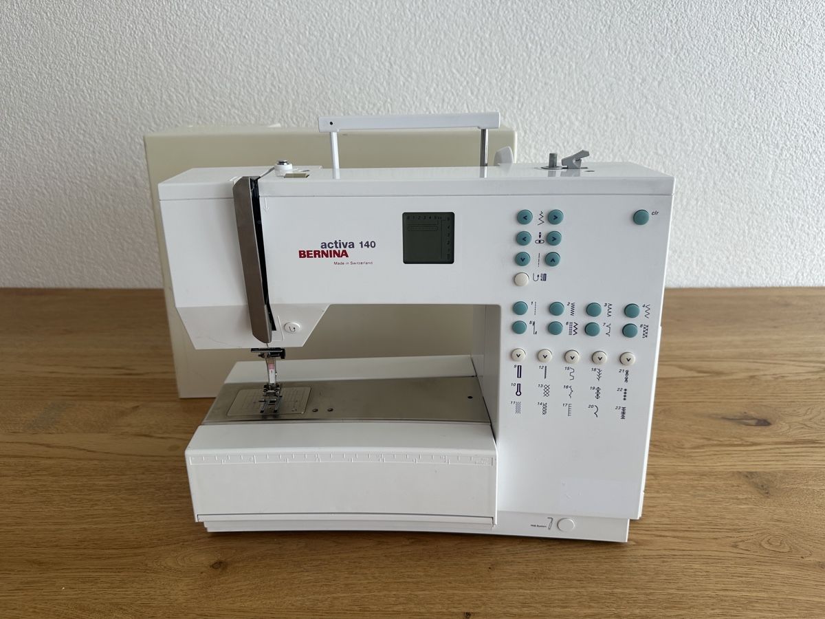 Bernina Macchine da cucire: Bernina Activa 140  – Usato da Schaffhausen venduto da pinca19 3
