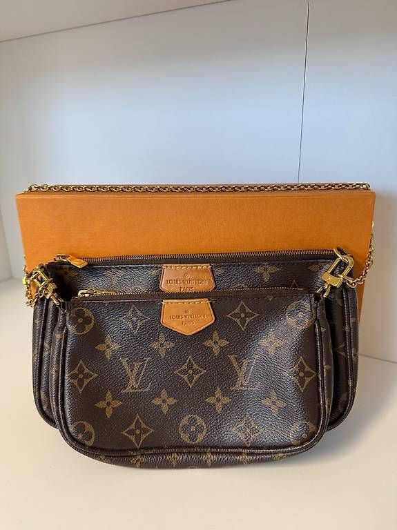 Louis Vuitton Borse da donna: Louis Vuitton Multi Pochette – Usato da Oberaach venduto da lar_xg85 1