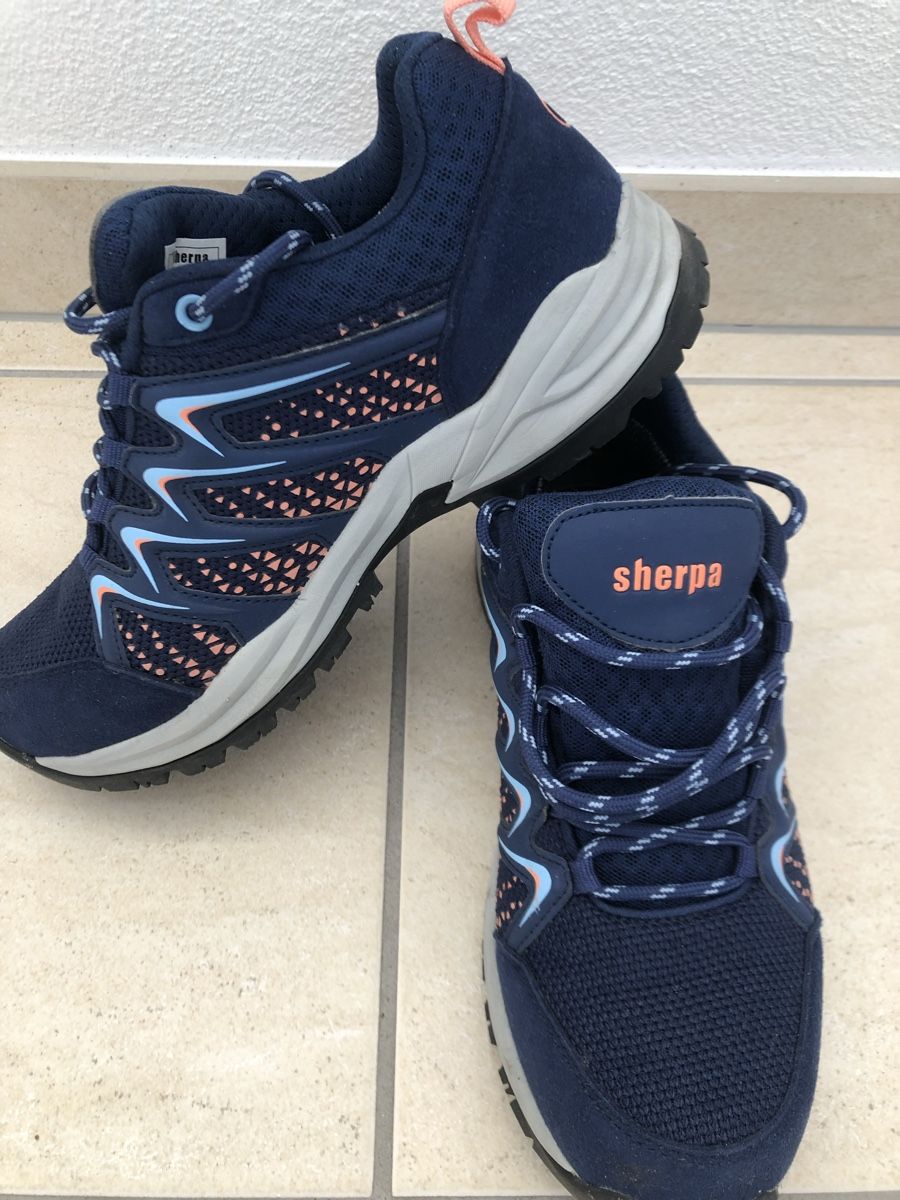 Sherpa Scarpe da donna: Scarpe trekking Sherpa – Usato da Losone venduto da Simona25 1