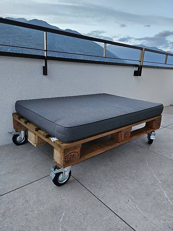 Pallets: Divanetto paletta EPAL – Usato da Bellinzona venduto da fto_fy9y 2