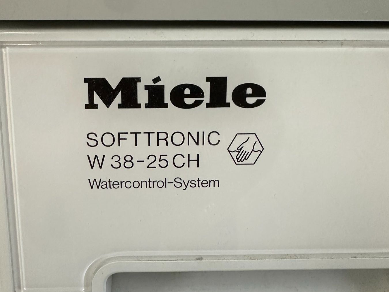 Miele Lavatrici: Lave-linge MIELE Softtronic – Usato da Wallisellen venduto da ninon330 1