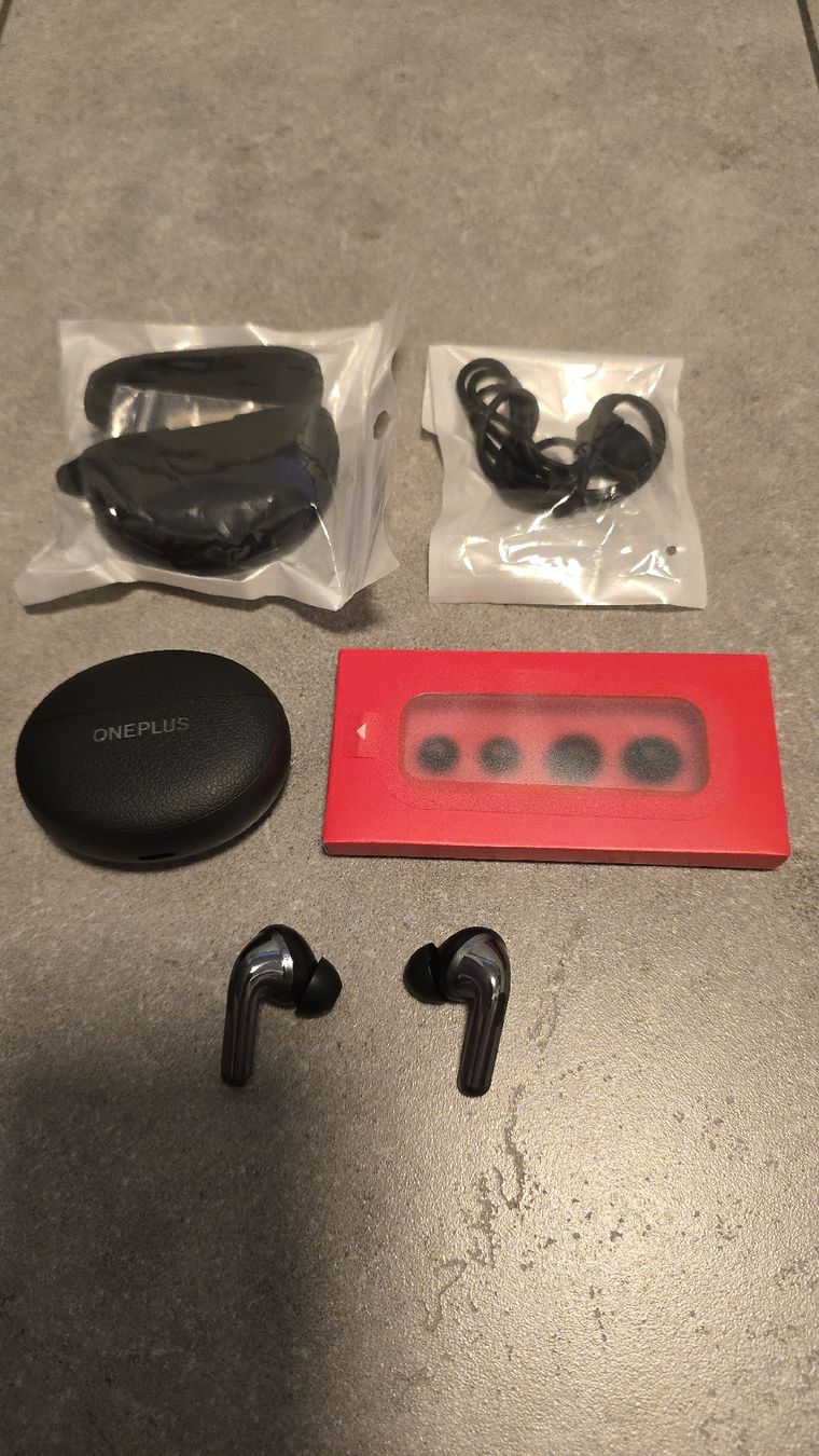 OnePlus Cuffie: OnePlus Buds 3 Pro  – Usato da Aadorf venduto da ZMRZO