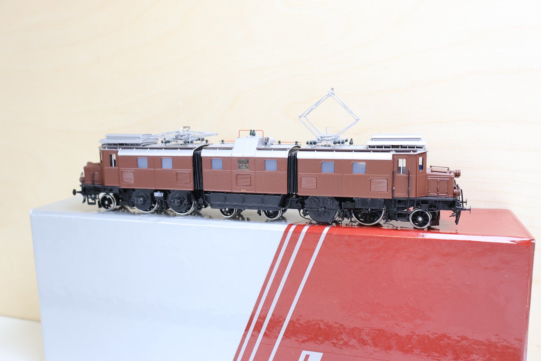Lemaco Modellini di ferrovie: Lemaco SBB Ae 4/8 E-Lok Grossmutter H0 - Limitiert Messing – Usato da Winterthur venduto da Monstera 5
