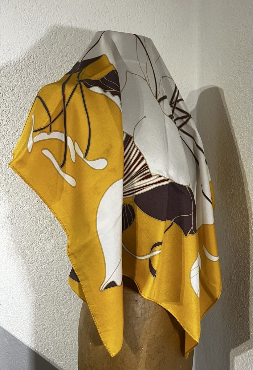 Dior Foulards, Tücher & Schals: Foulard Christian Dior – Gebraucht aus St-Pierre-Clages von ste_xk6p 1