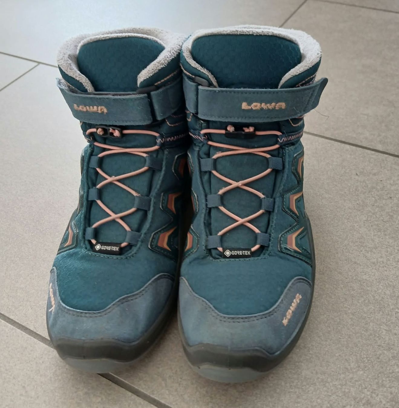 Lowa Scarpe per ragazzi: Lowa Winterschuhe Gr. 37 – Usato da Zollbrück venduto da Huki1