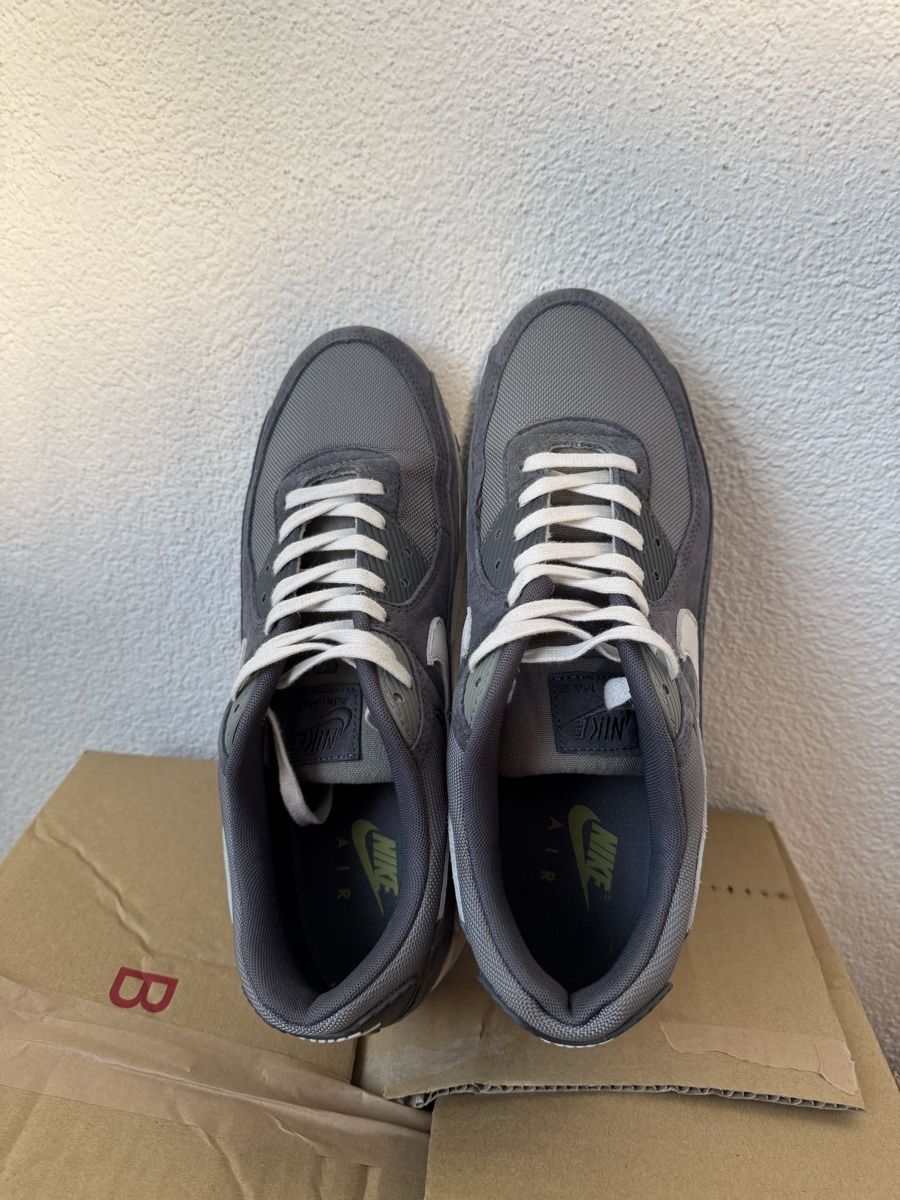 Nike Scarpe da uomo: Nike Air Max 90 Gr.47 – Nuovo (secondo la descrizione) da Thun venduto da sNo0p 4