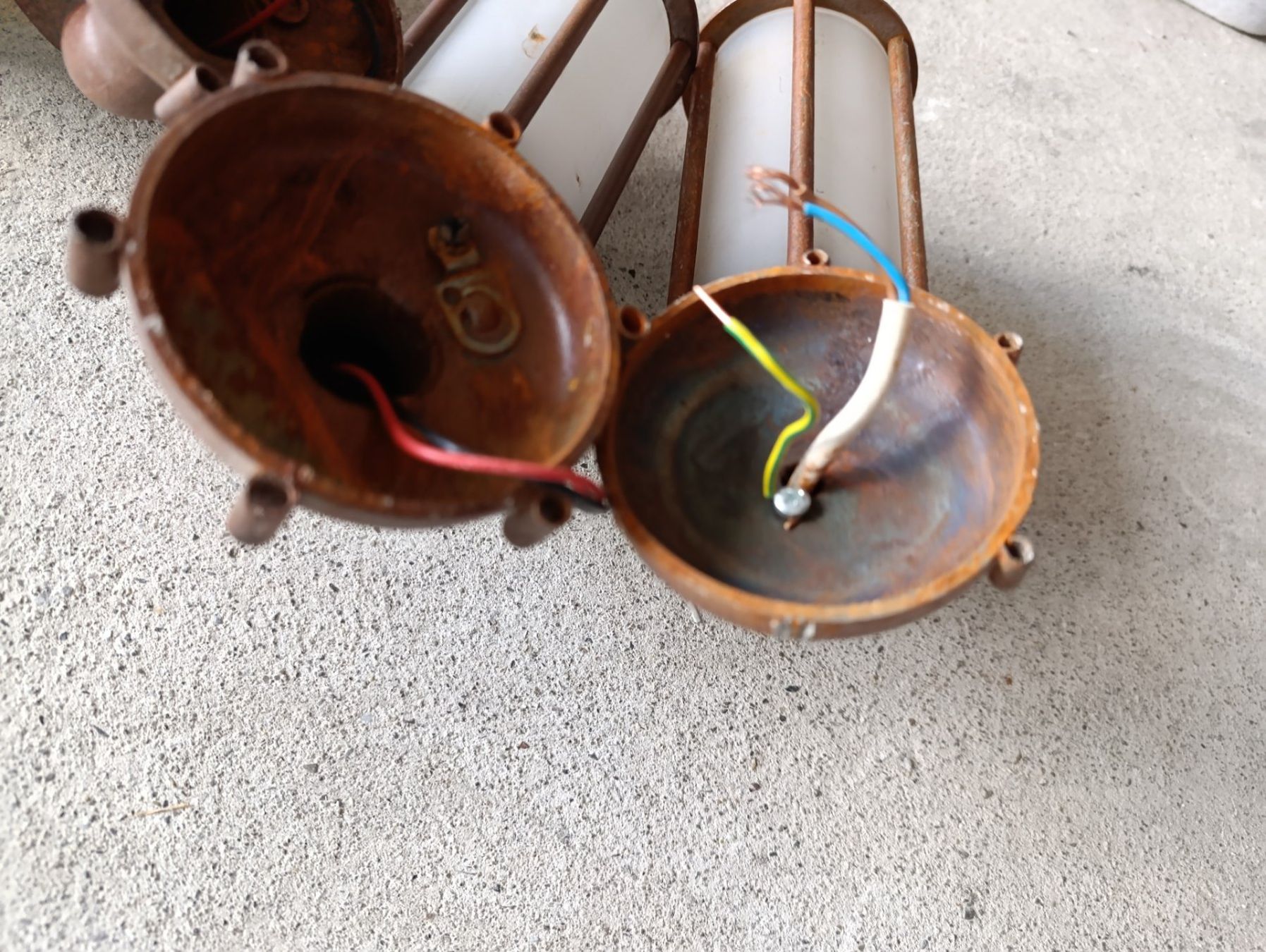 Lampade: Lampes appliques murales vintage – Usato da Avry-sur-Matran venduto da dav_nm5p 5
