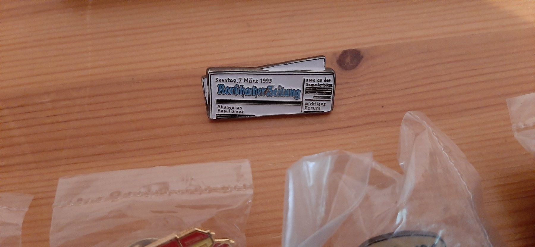 Placchette & Badge: Verkaufe diverse Pins – Usato da Wiesendangen venduto da pau_56xn 3