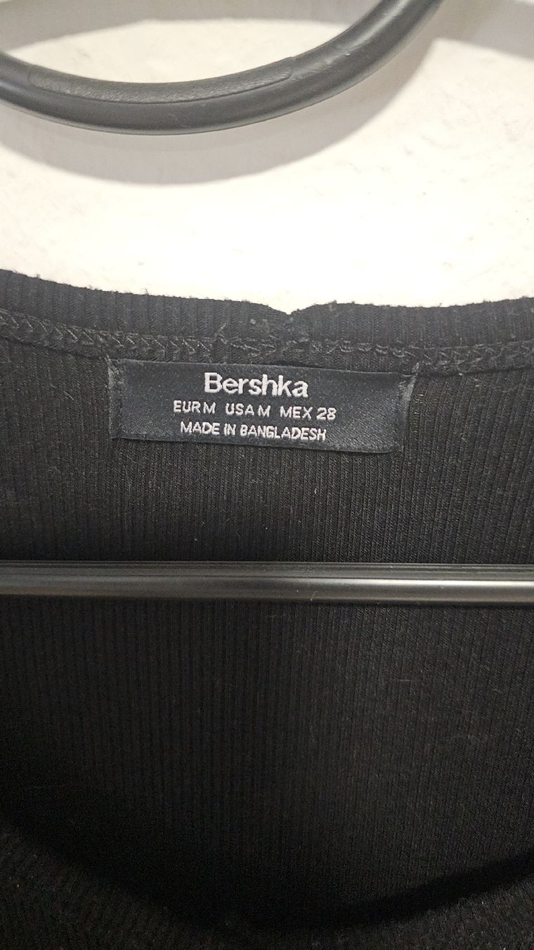 Bershka Gilets & Westen: Gilet noir Bershka – Gebraucht aus Sornetan von T.a333 1