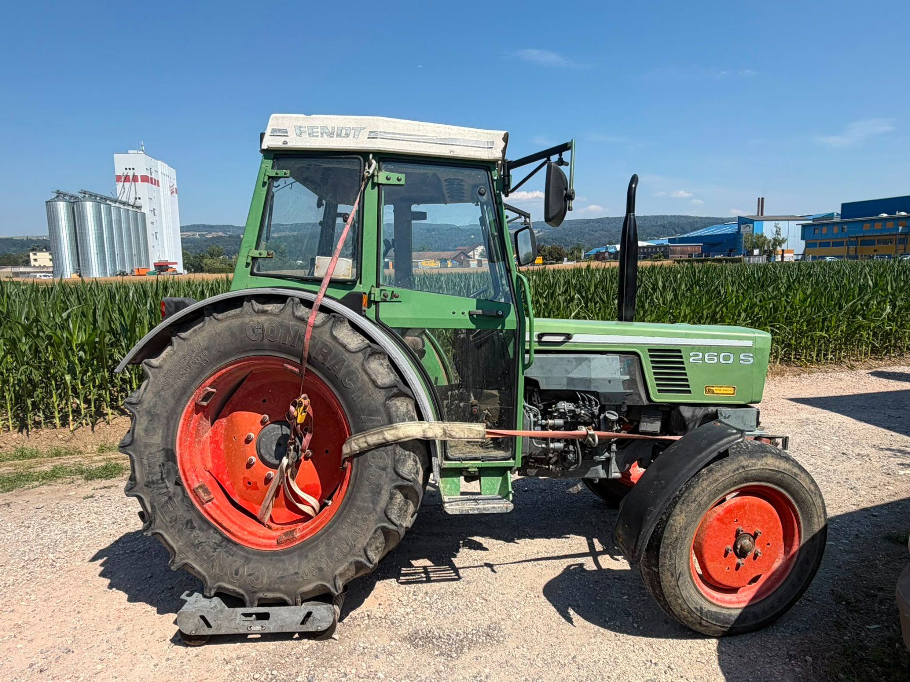 Fendt Trattori: FENDT FARMER 260 S – Difettoso da Leibstadt venduto da inf_p75k