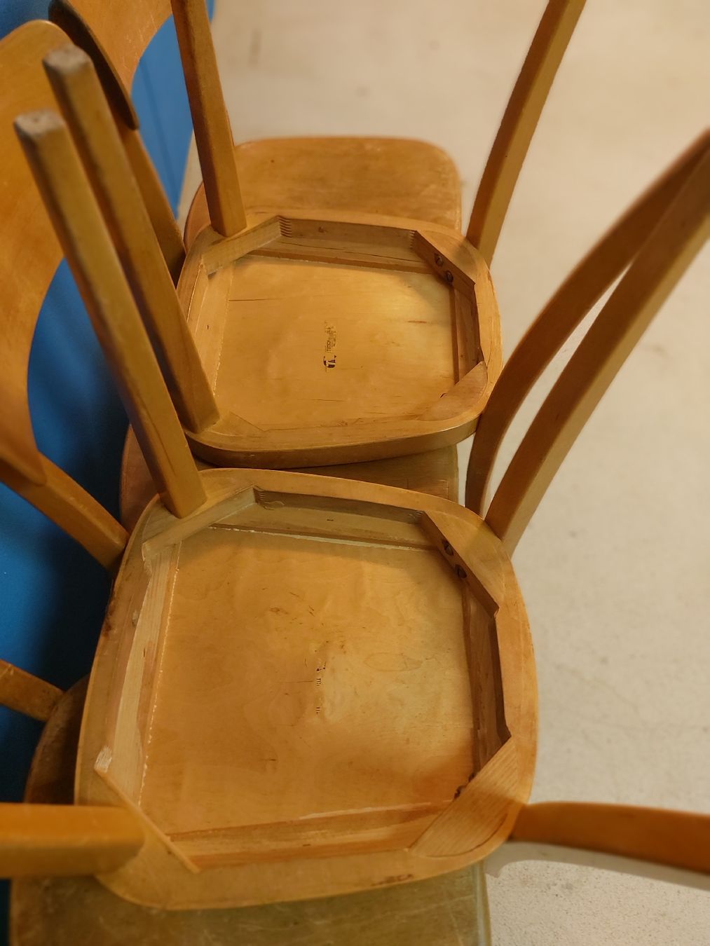 Sedie: Fünf Holzstühle – Usato da Luzern venduto da Legomusegg 2