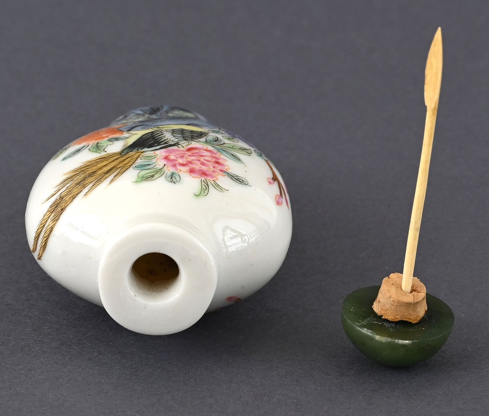Flaconi: Porzellan Snuff bottle mit Malerei, China alt oder antik – Usato da Bern venduto da chamunda 3