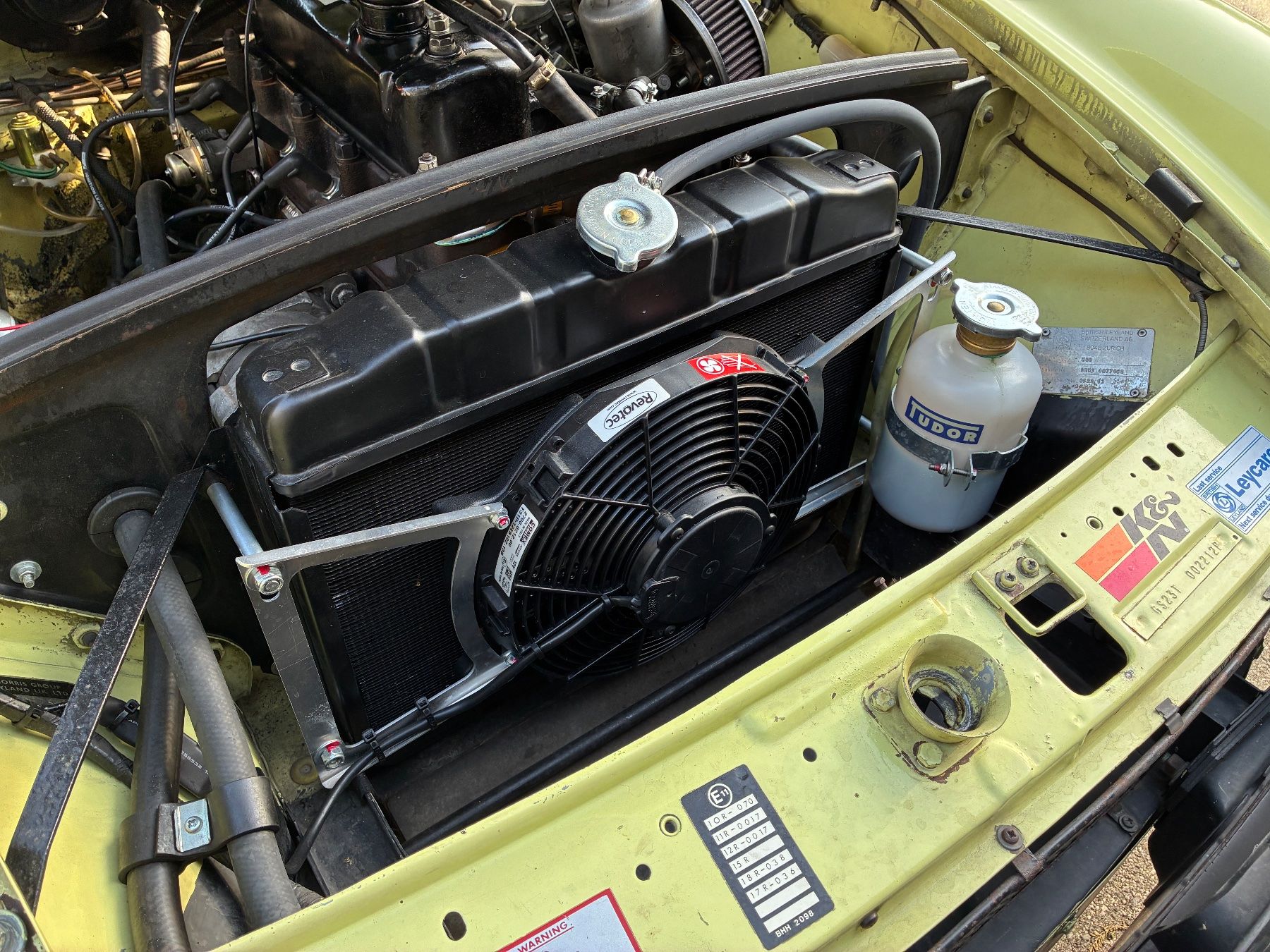 MG Automobili: MG MGB MG B 1976 Chartreuse – Usato da Lausanne venduto da JTRMcom 6