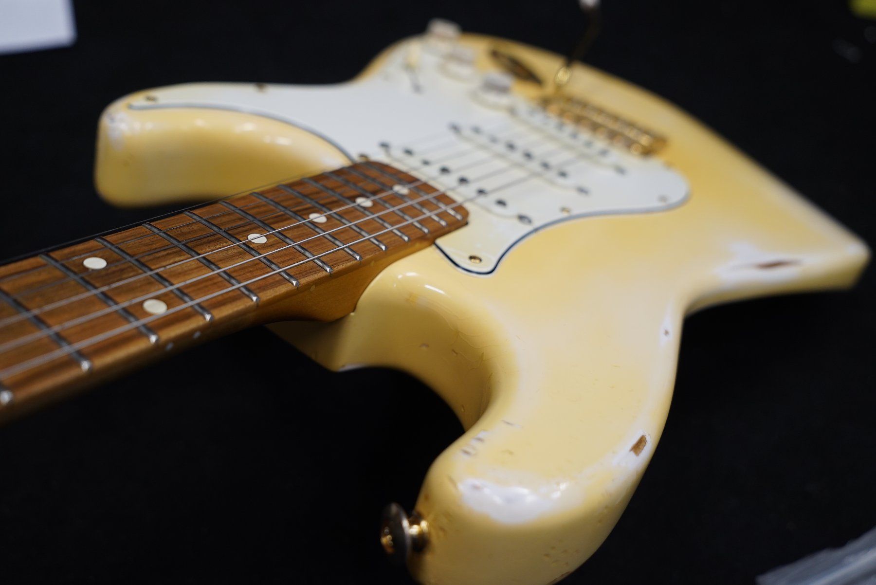 Strumenti musicali: Zeal Custom Made Stratocaster Amber Pickups custom made DE – Usato da Ortschwaben venduto da Musictrade 2