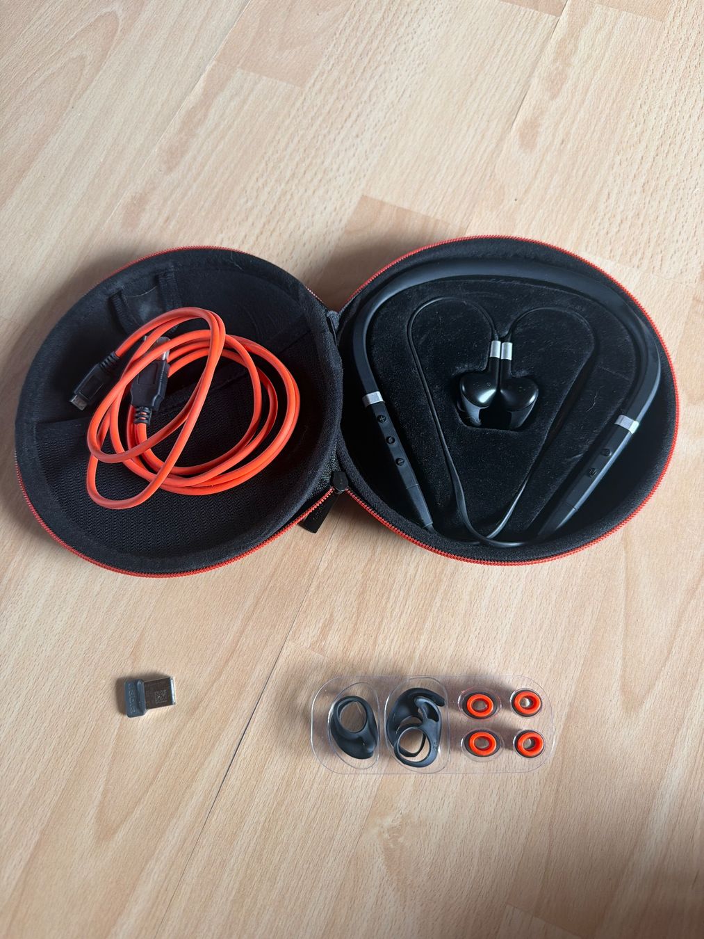 Jabra Kopfhörer: Jabbra Headset inkl. Zubehör – Gebraucht aus Trübbach von Symvonic91