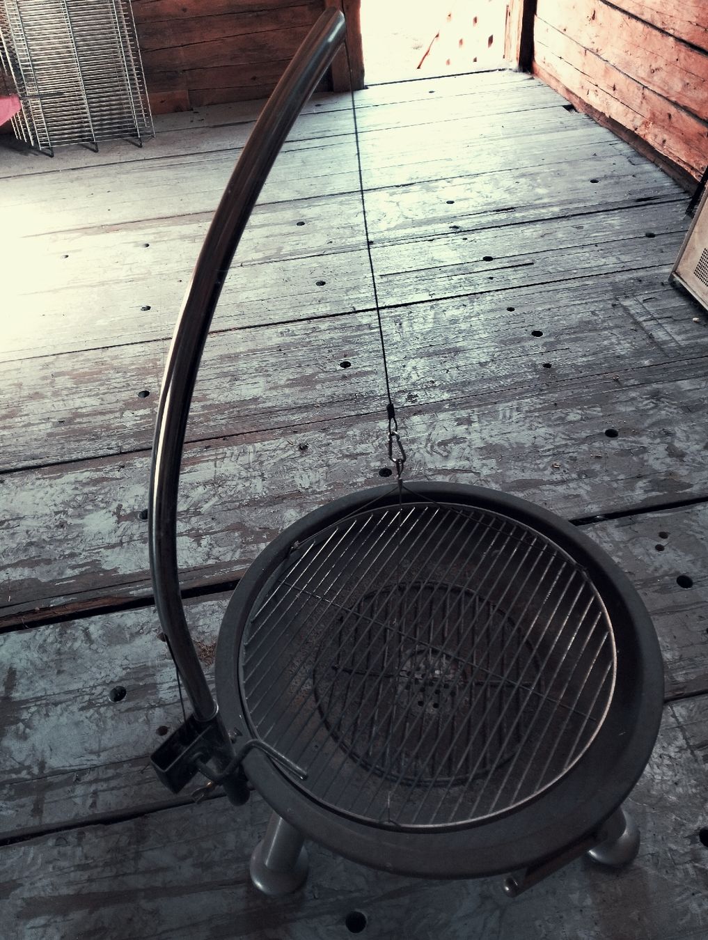 Bracieri: Feuerschale mit Grillrost gebraucht Metall – Usato da Termen venduto da Zofingia01 7