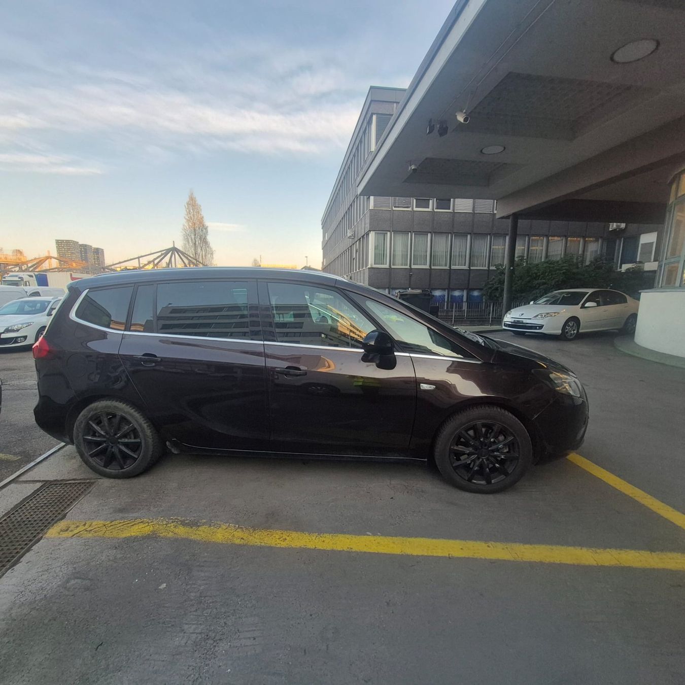 Opel Autos: opel zafira c tourer 2014 – Defekt aus Zürich von abr_l67x 3