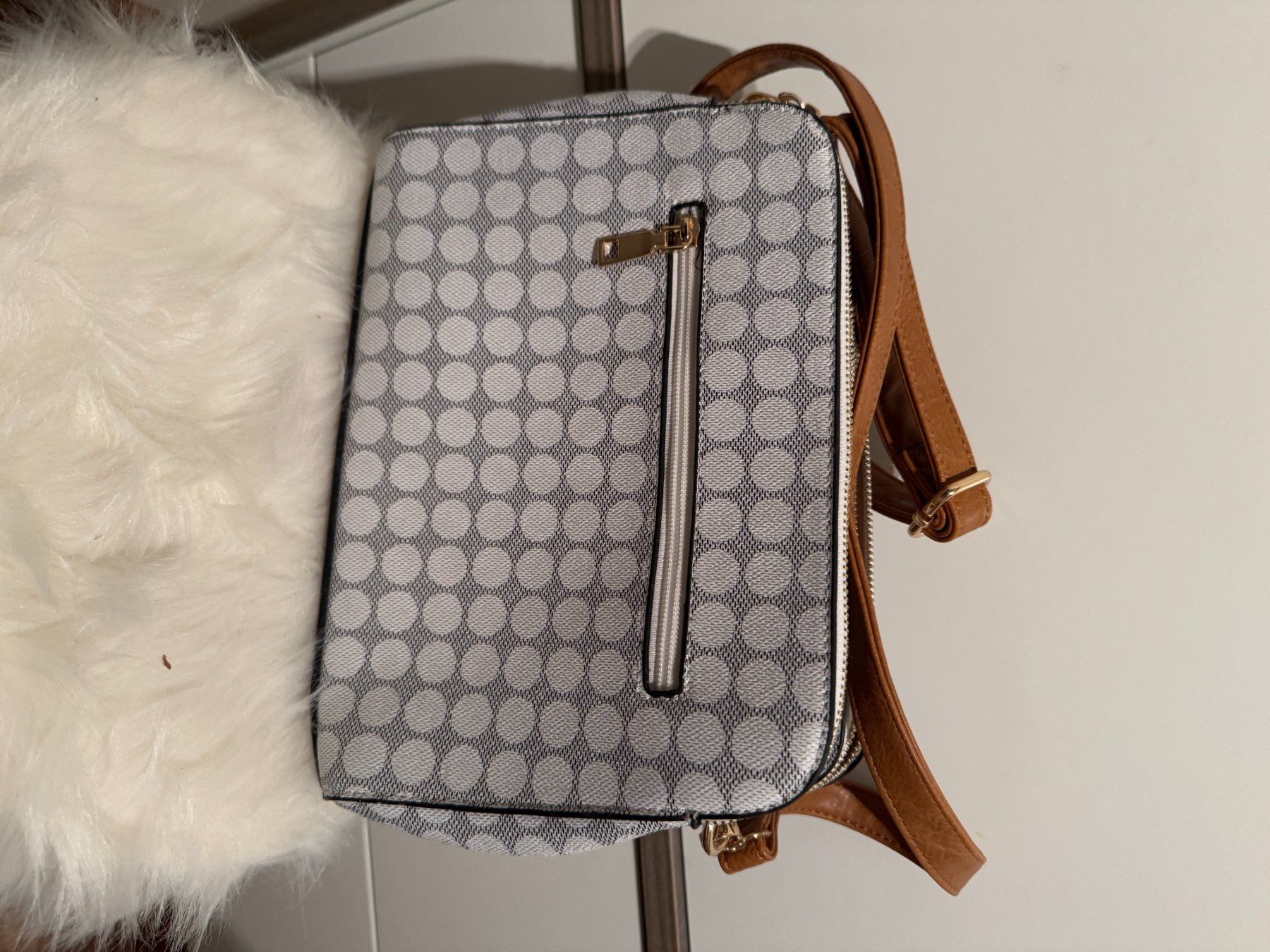 Taschen: Handtasche – Gebraucht aus Rapperswil SG von Boadioz 1