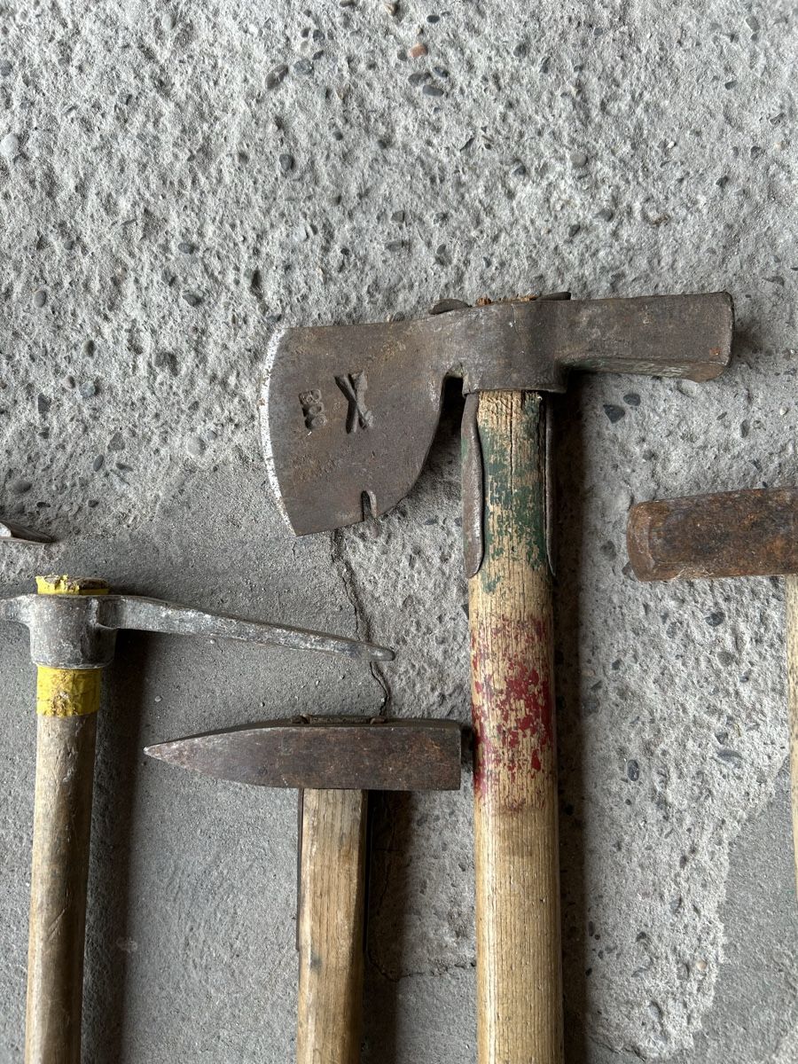 Tutti gli attrezzi: ALTE MAURER WERKZEUGE – Usato da Bottmingen venduto da Surubi 3