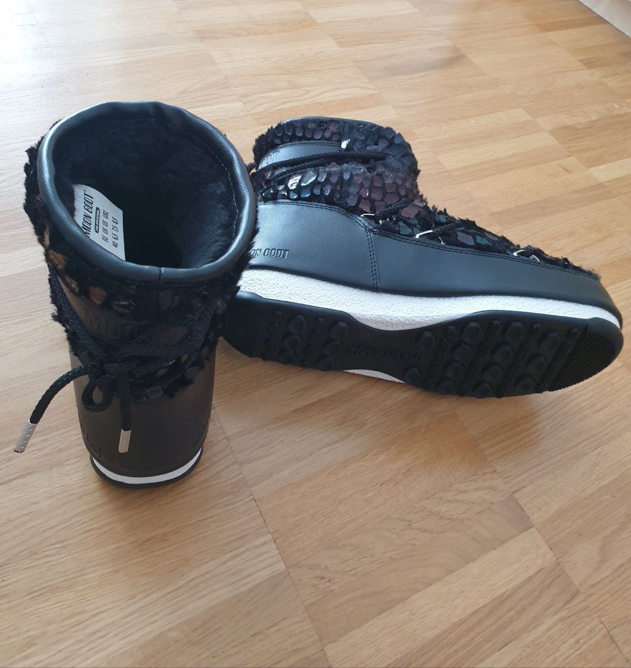 Moon Boot Scarpe da donna: Moon Boot,Neu,Grösse 40 – Nuovo (secondo la descrizione) da Jona venduto da Bubi22 2