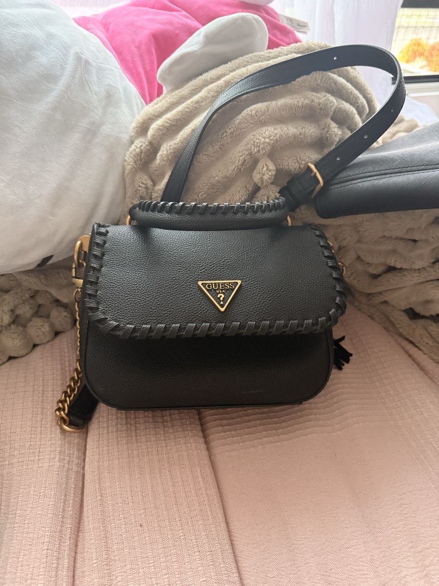 Guess Borse da donna: Guess Tasche – Usato da Mettmenstetten venduto da jae_qb7g